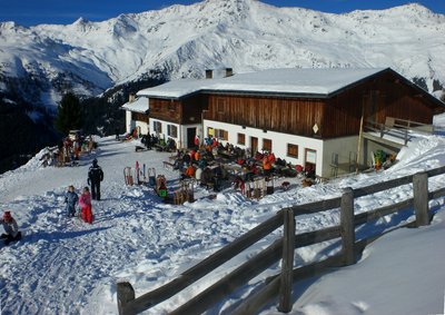 Die Stoecklalm.JPG (2.31 MiB) 18980 mal betrachtet Die Stöcklalm