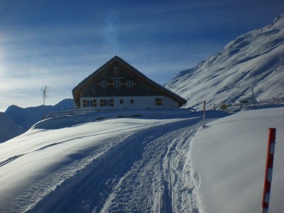 Potsdamer Huette.JPG (1.89 MiB) 14719 mal betrachtet Am Ziel: Die Potsdamer Hütte