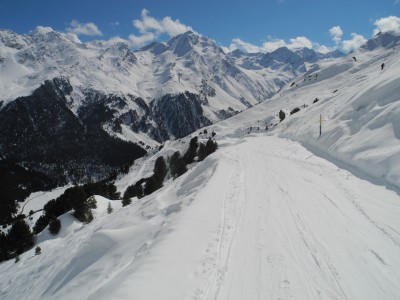 DSCN4127.JPG (603.94 KiB) 14600 mal betrachtet Lüsener Villerspitze voraus