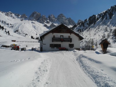 DSCN4268.JPG (608.08 KiB) 11416 mal betrachtet Die Kemater Alm