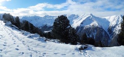 Luesener_Bergwelt2.JPG (1.72 MiB) 30756 mal betrachtet Hinter der Juifenalm