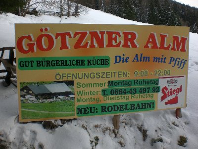 Hinweisschild am Beginn der Rodelbahn